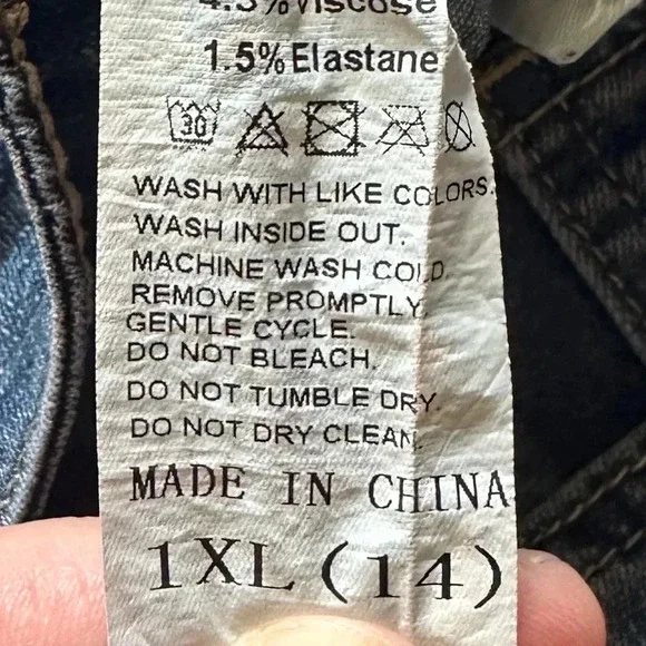 Ripped Curvy Jeans Sz 14 (XL) - Picture 4 of 4